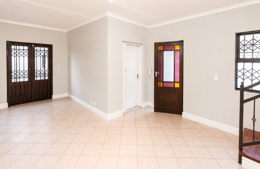 To Let 3 Bedroom Property for Rent in Royal Ascot Western Cape